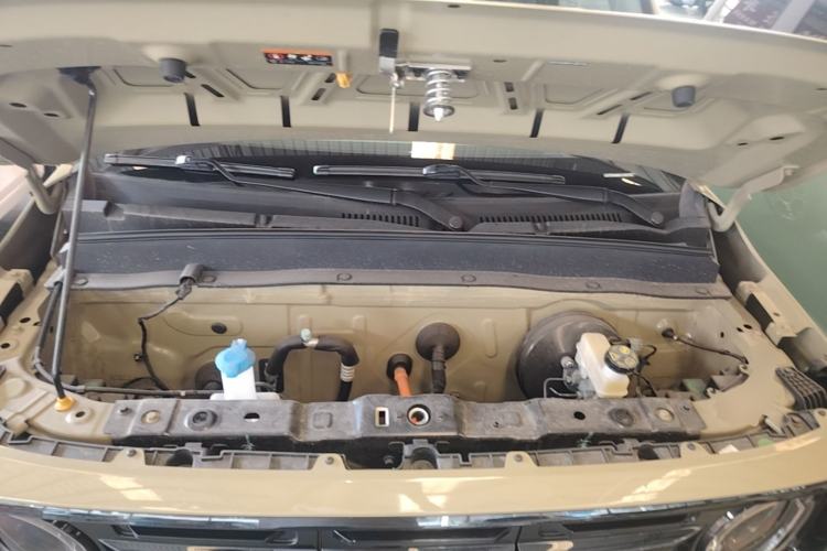 Used Geely Galaxy Panda 2024 200km Panda Rider Engine Bay
