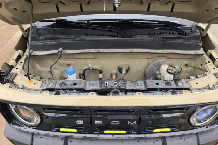 Used Geely Galaxy Panda 2024 200km Panda Rider Engine Bay