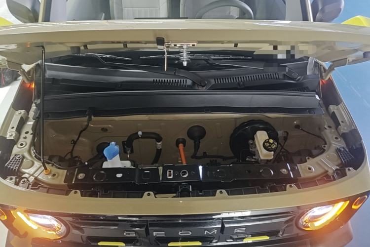 Used Geely Galaxy Panda 2024 200km Panda Rider Engine Bay