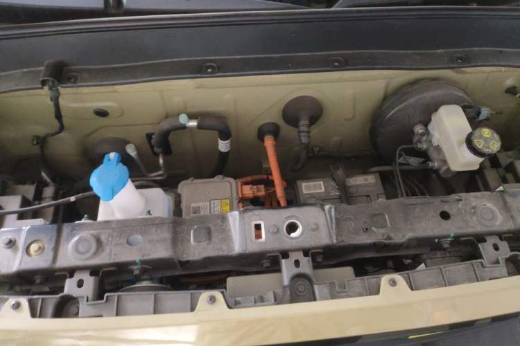 Used Geely Galaxy Panda 2024 200km Panda Rider Engine Bay