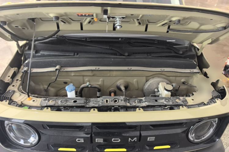 Used Geely Galaxy Panda 2024 200km Panda Rider Engine Bay