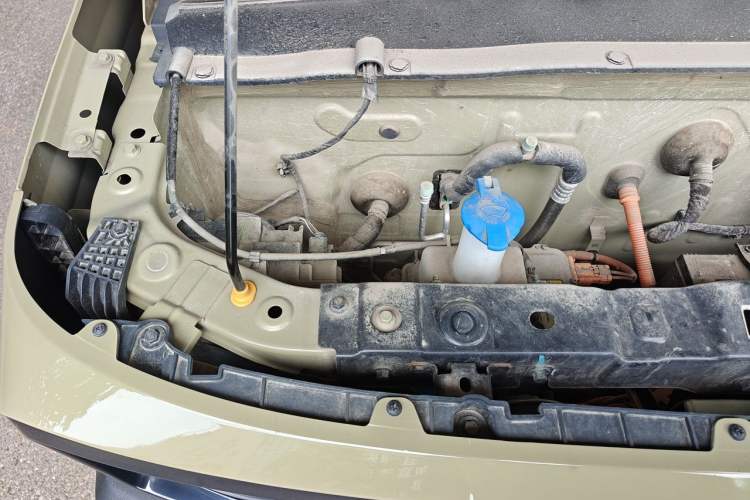 Used Geely Galaxy Panda 2024 200km Panda Rider Engine Bay Right