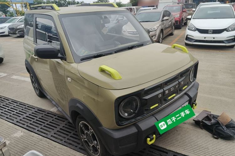 Used Geely Galaxy Panda 2024 200km Panda Rider Front Right 45 Deg