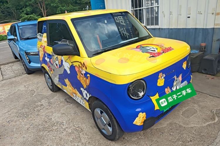 Used Geely Galaxy Panda 2024 Panda Mini 200km Endurance Bear Front Right 45 Deg