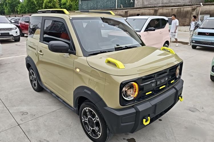 Used Geely Galaxy Panda 2024 200km Panda Rider Front Right 45 Deg