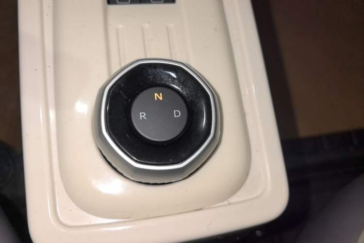 Used Geely Galaxy Panda 2024 200km Panda Rider Gear Lever