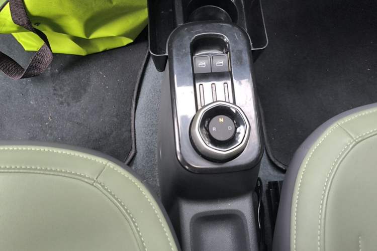 Used Geely Galaxy Panda 2024 200km Panda Rider Gear Lever