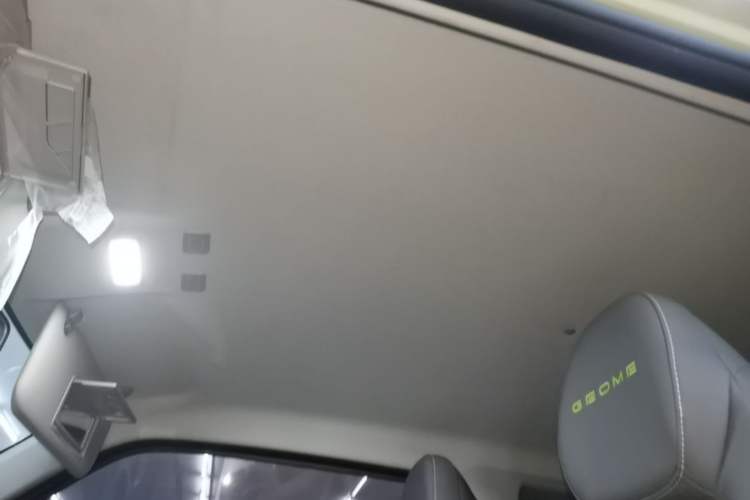 Used Geely Galaxy Panda 2024 200km Panda Rider Headliner