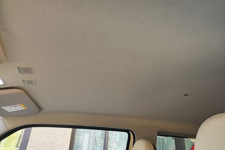 Used Geely Galaxy Panda 2024 Panda Mini 200km Endurance Bear Headliner