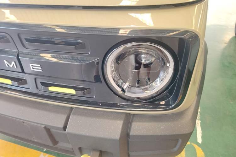Used Geely Galaxy Panda 2024 200km Panda Rider Left Front Headlight