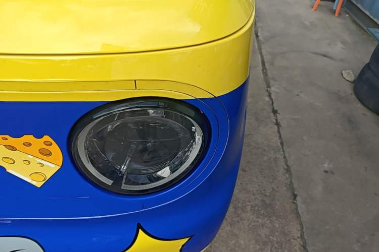 Used Geely Galaxy Panda 2024 Panda Mini 200km Endurance Bear Left Front Headlight