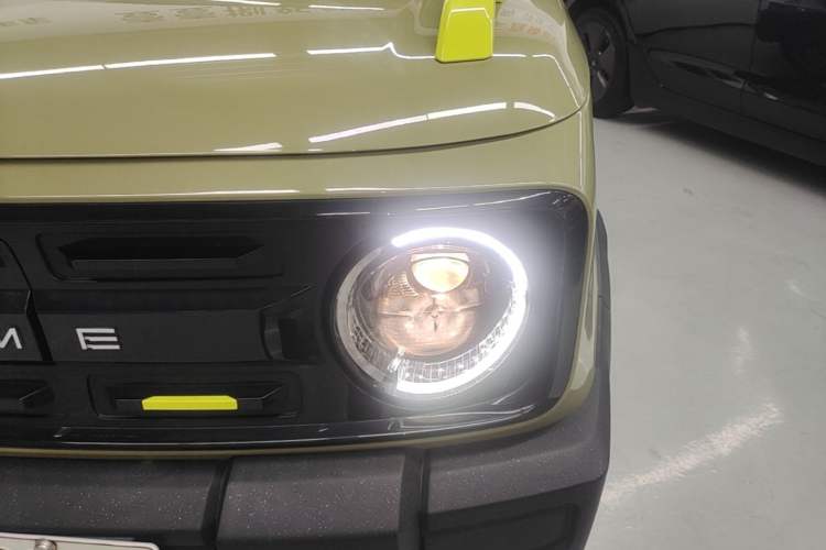 Used Geely Galaxy Panda 2024 200km Panda Rider Left Front Headlight