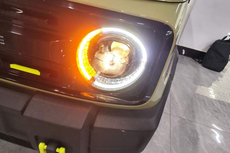 Used Geely Galaxy Panda 2024 200km Panda Rider Left Front Headlight