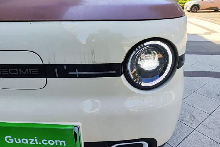 Used Geely Galaxy Panda 2024 Panda Mini 200km Endurance Bear Left Front Headlight