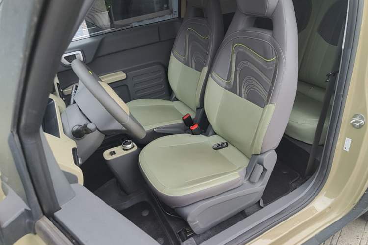 Used Geely Galaxy Panda 2024 200km Panda Rider Left Front Seat