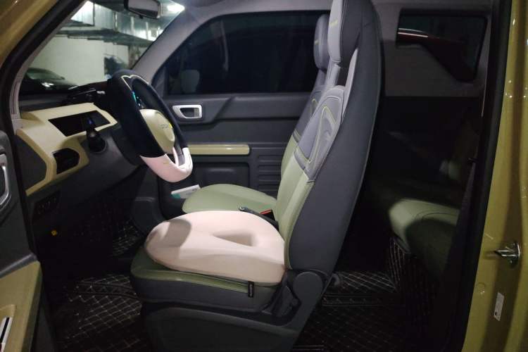 Used Geely Galaxy Panda 2024 200km Panda Rider Left Front Seat
