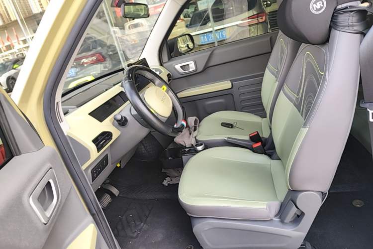 Used Geely Galaxy Panda 2024 200km Panda Rider Left Front Seat