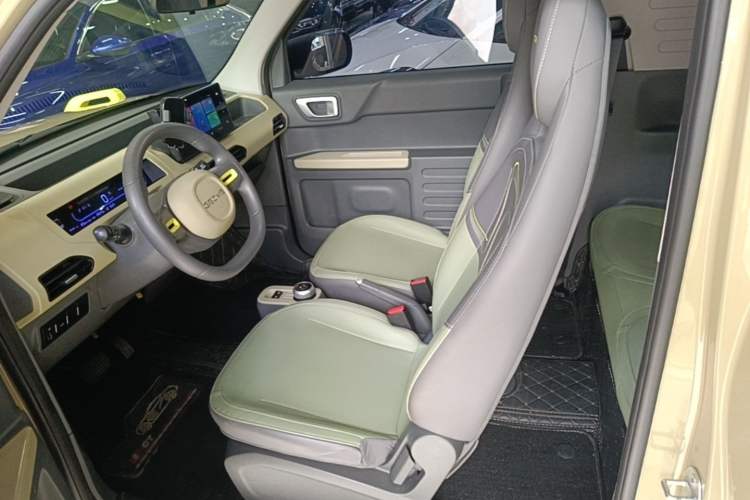 Used Geely Galaxy Panda 2024 200km Panda Rider Left Front Seat