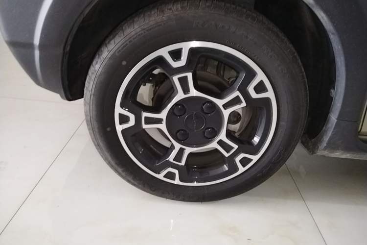 Used Geely Galaxy Panda 2024 200km Panda Rider Left Front Wheel Hub