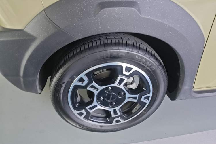 Used Geely Galaxy Panda 2024 200km Panda Rider Left Front Wheel Hub