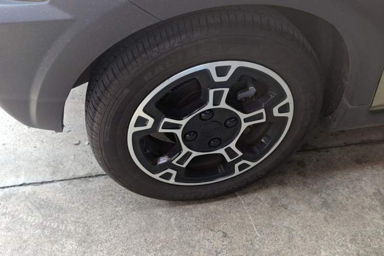 Used Geely Galaxy Panda 2024 200km Panda Rider Left Front Wheel Hub