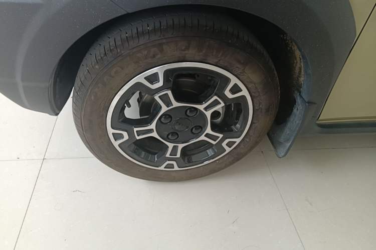 Used Geely Galaxy Panda 2024 200km Panda Rider Left Front Wheel Hub
