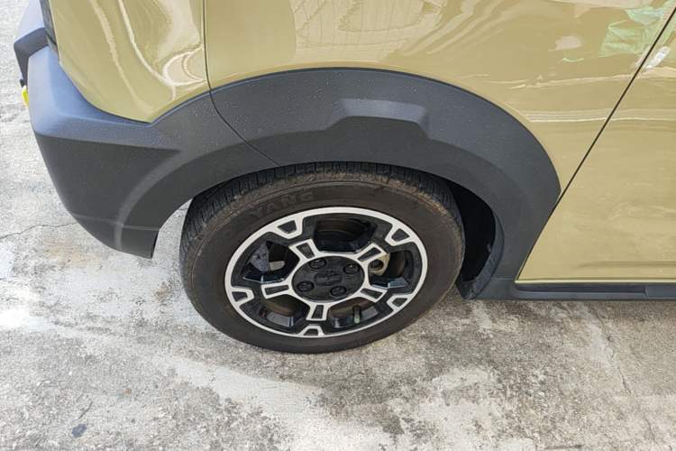 Used Geely Galaxy Panda 2024 200km Panda Rider Left Front Wheel Hub