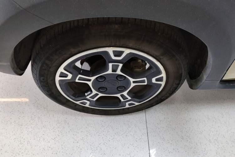 Used Geely Galaxy Panda 2024 200km Panda Rider Left Front Wheel Hub
