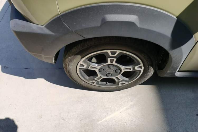 Used Geely Galaxy Panda 2024 200km Panda Rider Left Front Wheel Hub