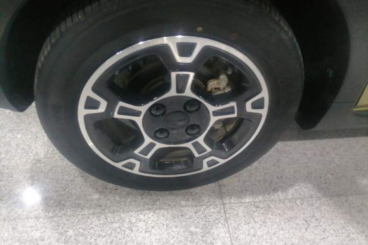Used Geely Galaxy Panda 2024 200km Panda Rider Left Front Wheel Hub
