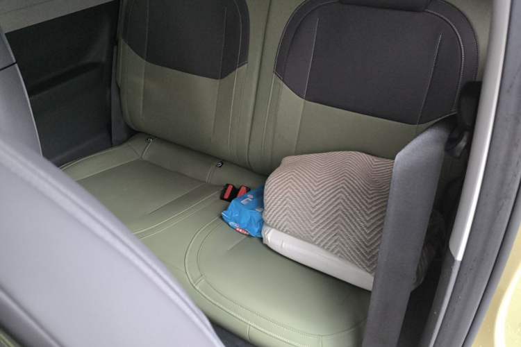 Used Geely Galaxy Panda 2024 200km Panda Rider Left Rear Seat