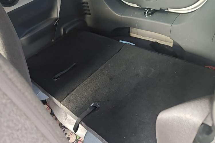 Used Geely Galaxy Panda 2024 Panda Mini 200km Endurance Bear Left Rear Seat