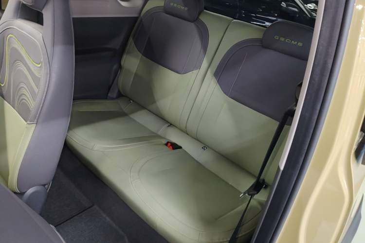 Used Geely Galaxy Panda 2024 200km Panda Rider Left Rear Seat