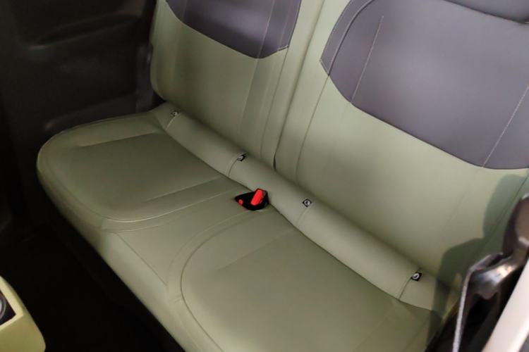 Used Geely Galaxy Panda 2024 200km Panda Rider Left Rear Seat