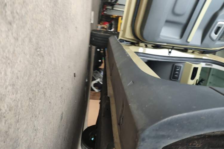 Used Geely Galaxy Panda 2024 200km Panda Rider Left Side Sill