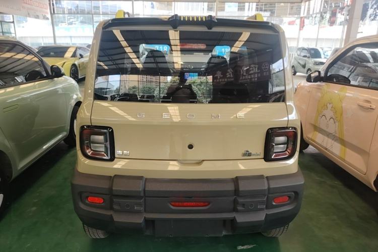 Used Geely Galaxy Panda 2024 200km Panda Rider Rear