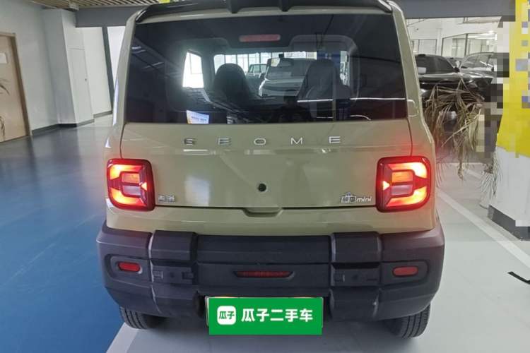 Used Geely Galaxy Panda 2024 200km Panda Rider Rear