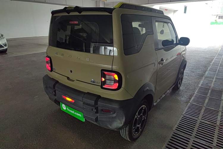 Used Geely Galaxy Panda 2024 200km Panda Rider Rear Right 45 Deg