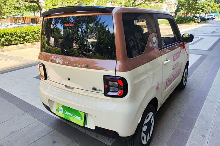 Used Geely Galaxy Panda 2024 Panda Mini 200km Endurance Bear Rear Right 45 Deg