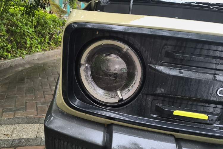 Used Geely Galaxy Panda 2024 200km Panda Rider Right Front Headlight
