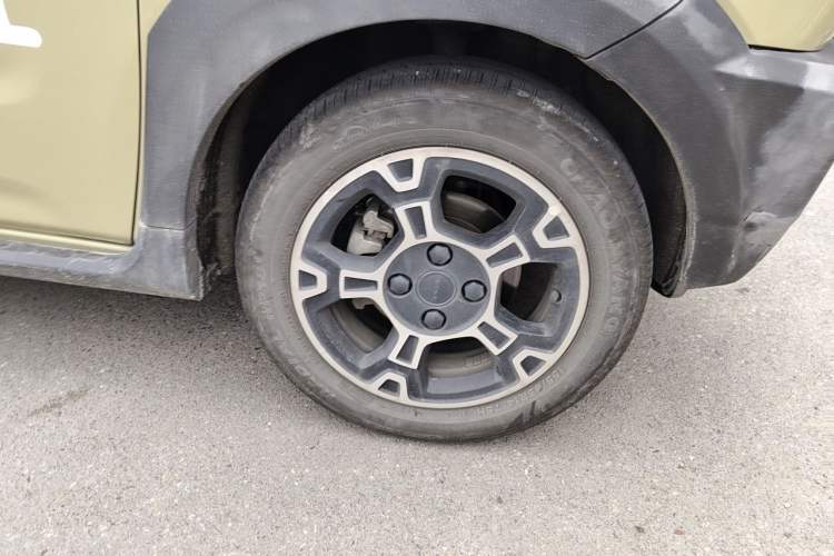 Used Geely Galaxy Panda 2024 200km Panda Rider Right Front Wheel Hub