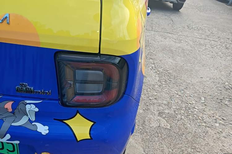 Used Geely Galaxy Panda 2024 Panda Mini 200km Endurance Bear Right Rear Taillight