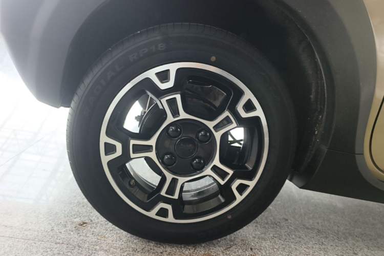 Used Geely Galaxy Panda 2024 200km Panda Rider Right Rear Wheel Hub