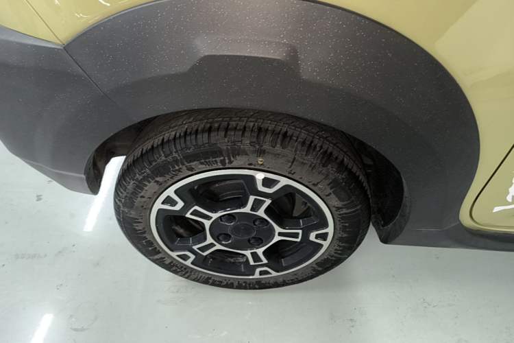 Used Geely Galaxy Panda 2024 200km Panda Rider Right Rear Wheel Hub