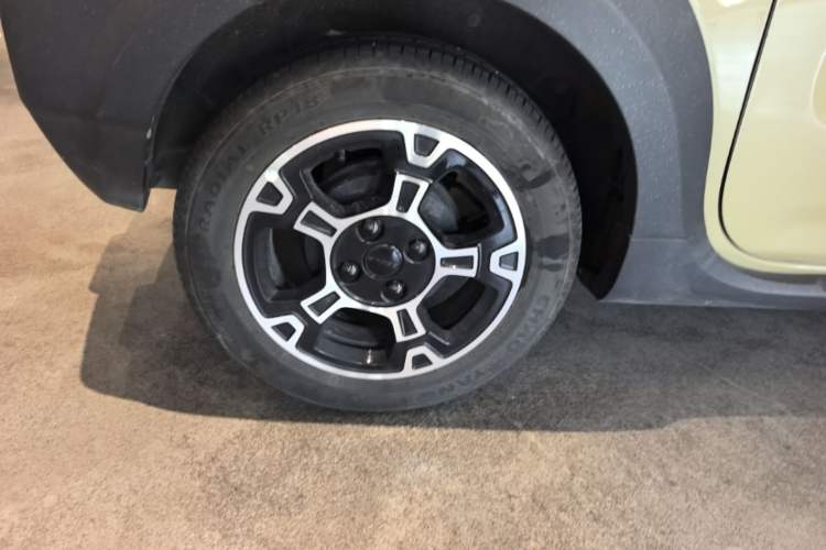 Used Geely Galaxy Panda 2024 200km Panda Rider Right Rear Wheel Hub