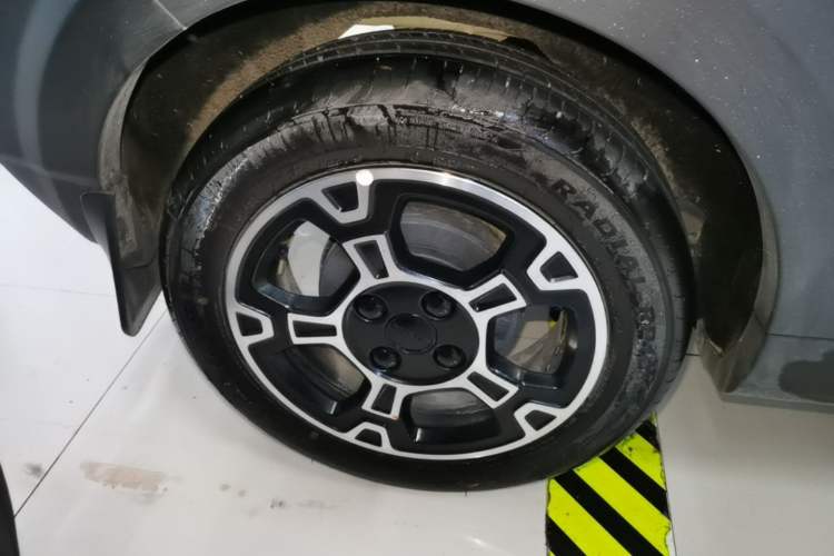 Used Geely Galaxy Panda 2024 200km Panda Rider Right Rear Wheel Hub
