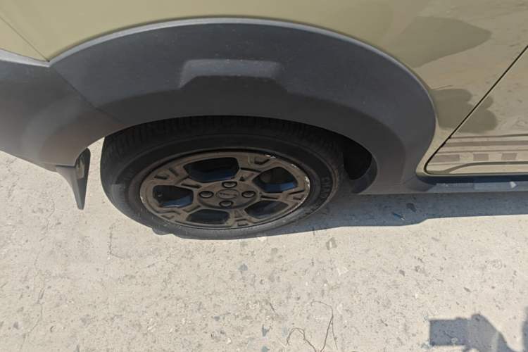 Used Geely Galaxy Panda 2024 200km Panda Rider Right Rear Wheel Hub