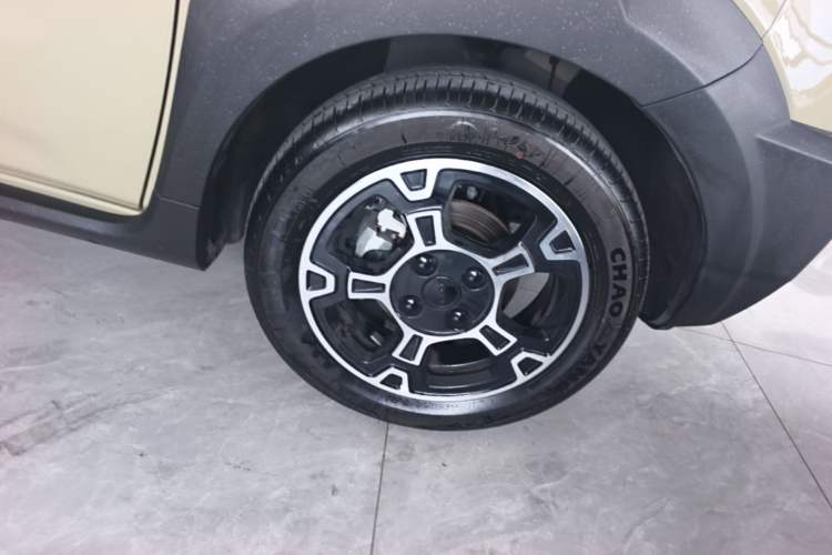 Used Geely Galaxy Panda 2024 200km Panda Rider Right Rear Wheel Hub