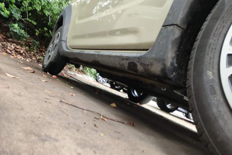 Used Geely Galaxy Panda 2024 200km Panda Rider Right Side Sill