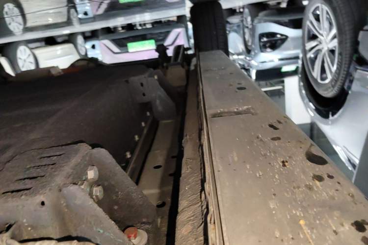 Used Geely Galaxy Panda 2024 200km Panda Rider Right Side Sill